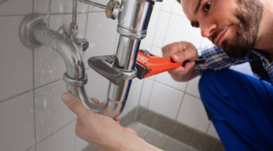 Professional same day plumber services in Edwards, CA